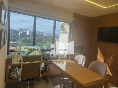 Sala Comercial à venda, 30m² no Enseada do Suá, Vitória