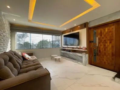 Sobrado com 3 Quartos à venda, 200m² no Parque Maria Domitila, São Paulo