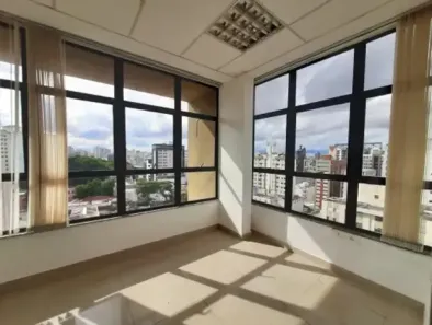 Imóvel Comercial para alugar, 178m² no Santa Efigênia, Belo Horizonte