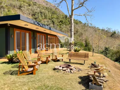 Casa de Condomínio com 3 Quartos à venda, 1230m² no Itaipava, Petrópolis