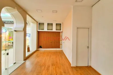 Ponto Comercial para alugar, 83m² no Centro, Curitiba