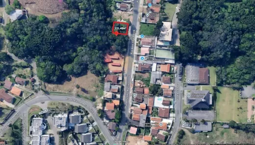 Lote/Terreno à venda, 374m² no Santo Inácio, Curitiba