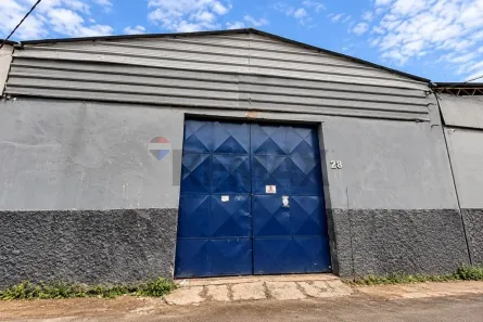 Galpão/Depósito/Armazém para alugar, 380m² no Encosta do Sol, Juiz de Fora