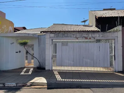 Casa com 3 Quartos à venda, 300m² no Chácara Cachoeira, Campo Grande