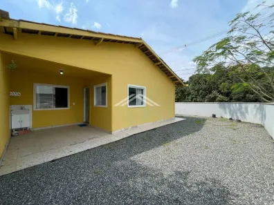 Casa com 2 Quartos para alugar, 55m² no Itapema do Norte, Itapoá