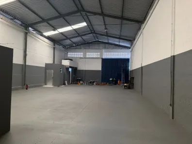 Galpão/Depósito/Armazém para alugar, 300m² no Lagoa de Carapebus, Serra