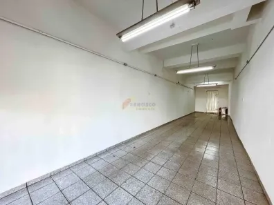 Ponto Comercial para alugar, 58m² no Centro, Divinópolis