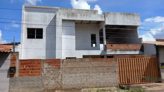 Sobrado com 3 Quartos à venda, 169m² no Jardim Comodoro, Cuiabá