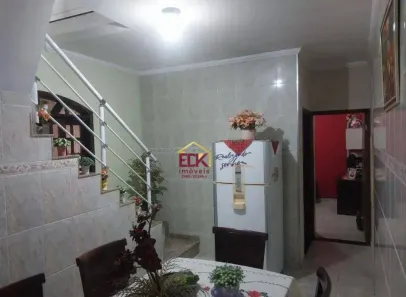 Sobrado com 4 Quartos à venda, 210m² no do Barranco, Taubaté