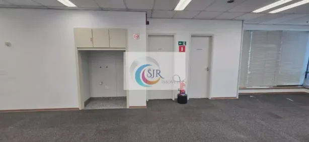 Sala Comercial para alugar, 436m² no Cerqueira César, São Paulo