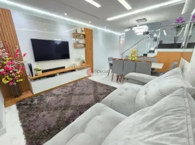 Sobrado com 4 Quartos à venda, 215m² no Vila Carrão, São Paulo