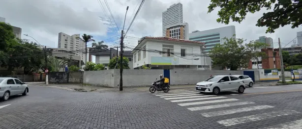 Imóvel Comercial com 12 Quartos para alugar, 590m² no Ilha do Leite, Recife