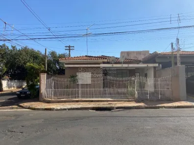 Casa com 3 Quartos à venda, 138m² no Centro, Araraquara