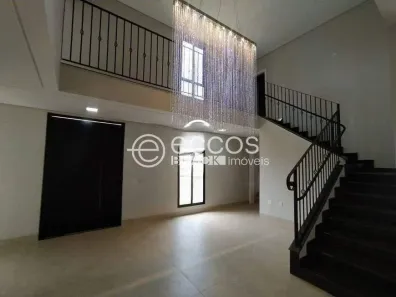 Casa de Condomínio com 4 Quartos à venda, 306m² no Aclimação, Uberlândia