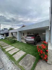 Casa de Condomínio com 3 Quartos à venda, 240m² no Pedra do Descanso, Feira de Santana