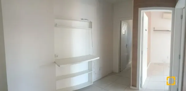 Sala Comercial à venda, 32m² no Centro, Florianópolis