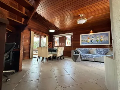 Casa com 3 Quartos para alugar, 264m² no Campeche, Florianópolis