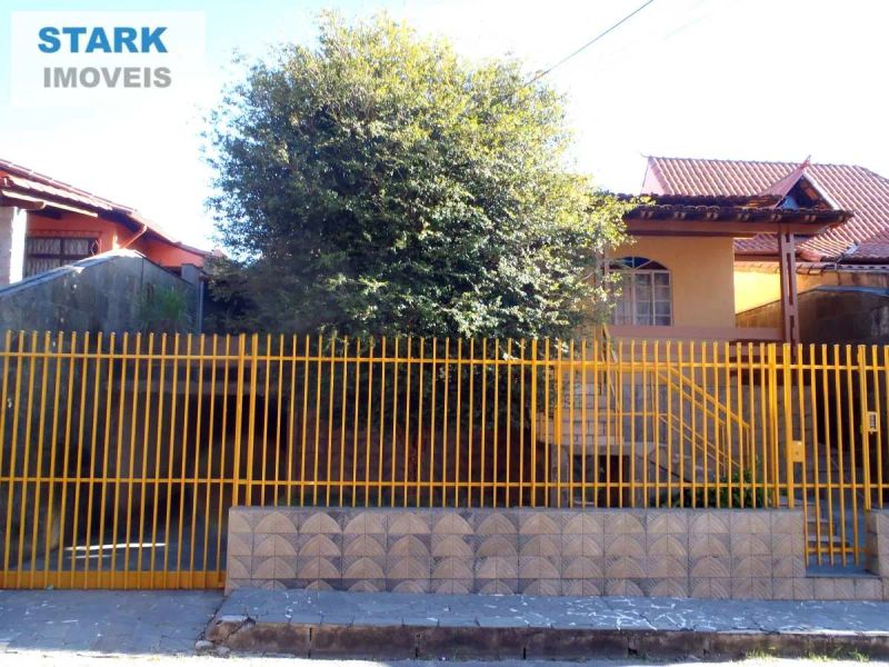 Casa com 3 quartos — Alípio de Melo, Belo Horizonte