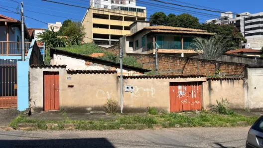 Lote/Terreno à venda, 812m² no Palmeiras, Belo Horizonte