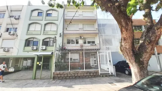 Apartamento com 3 Quartos para alugar, 95m² no Rio Branco, Porto Alegre