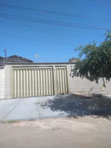 Sobrado com 5 Quartos à venda, 200m² no Residencial São Bernardo, Goiânia