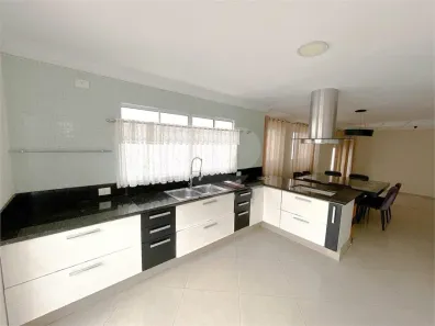 Sobrado com 4 Quartos à venda, 400m² no Vila Vitória, Mogi das Cruzes