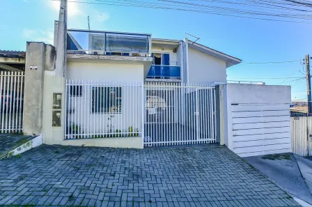 Sobrado com 3 Quartos à venda, 150m² no Pinheirinho, Curitiba