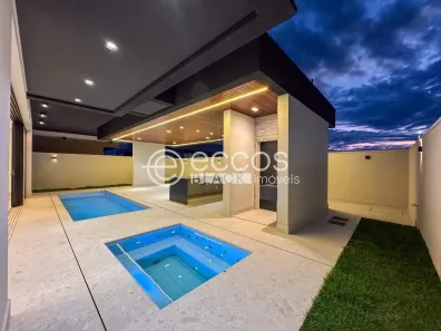 Casa de Condomínio com 4 Quartos à venda, 330m² no Jardim Sul, Uberlândia