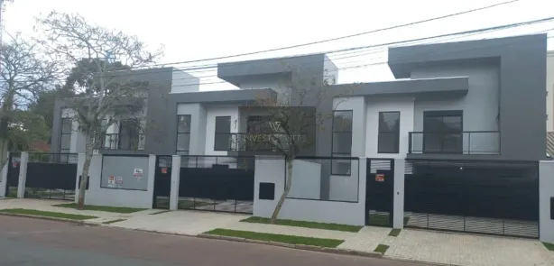 Sobrado com 3 Quartos à venda, 180m² no Campo Comprido, Curitiba