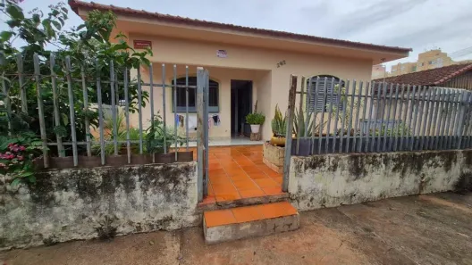Casa com 2 Quartos à venda, 88m² no Vila Nova, Maringá