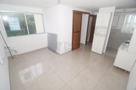 Apartamento com 2 Quartos para alugar, 43m² no Fragata, Pelotas