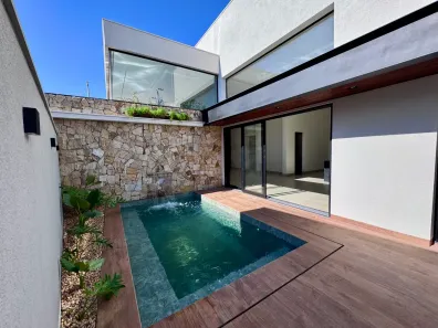 Casa com 4 Quartos à venda, 216m² no Jardim Botânico, Uberlândia