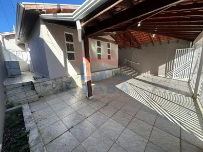 Casa com 3 Quartos para alugar, 182m² no João Pioli, Indaiatuba