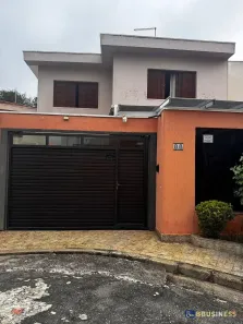 Sobrado com 3 Quartos à venda, 300m² no Vila Gilda, Santo André
