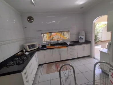 Casa com 3 Quartos à venda, 420m² no Jardim São Paulo, Americana