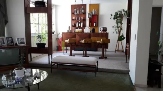 Apartamento com 3 Quartos à venda, 210m² no Jardim Paulista, São Paulo