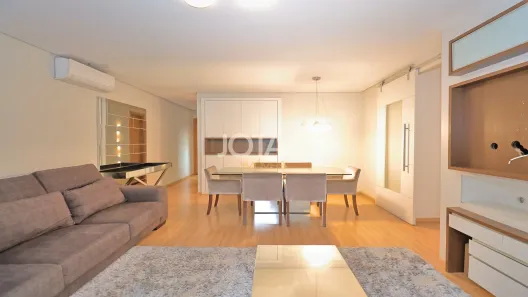 Apartamento com 3 Quartos para alugar, 162m² no Campo Comprido, Curitiba