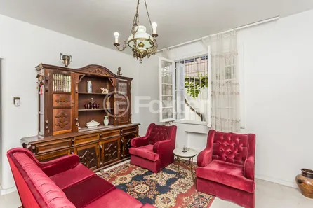 Casa com 7 Quartos à venda, 482m² no Santa Cecília, Porto Alegre