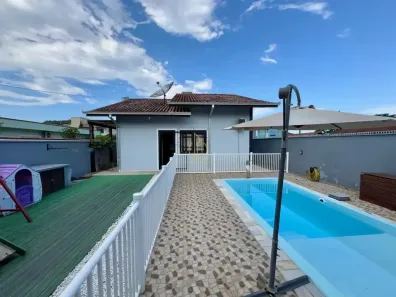 Casa com 3 Quartos à venda, 120m² no Floresta, Joinville