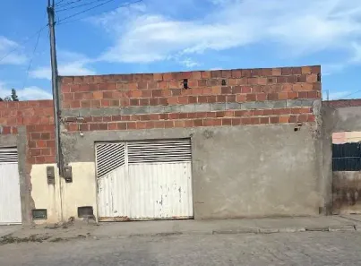 Casa com 2 Quartos à venda, 126m² no Maria Quitéria, Feira de Santana