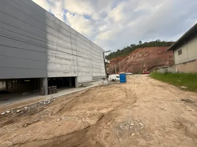 Galpão/Depósito/Armazém para alugar, 650m² no Rio Pequeno, Camboriú