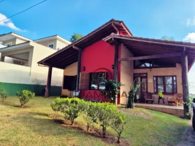 Casa com 3 Quartos à venda, 230m² no Jardins (Polvilho), Cajamar