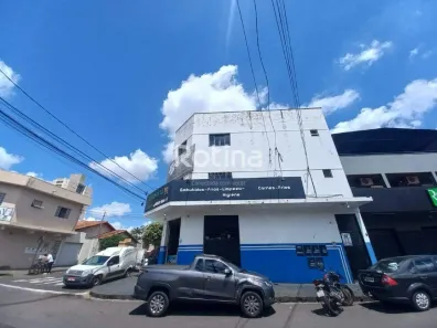Sala Comercial para alugar, 100m² no Umuarama, Uberlândia