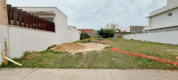 Lote/Terreno à venda, 200m² no Loteamento São Francisco, Piracicaba