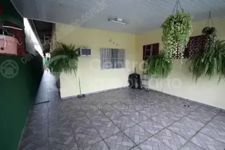 Casa com 2 Quartos à venda, 85m² no Jardim Brasil, Peruíbe