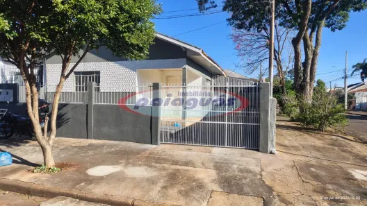 Casa com 3 Quartos para alugar, 70m² no Jardim Alvorada, Maringá