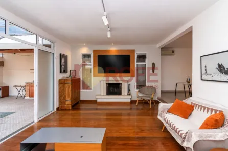 Casa com 5 Quartos à venda, 315m² no Jardim Cordeiro, São Paulo