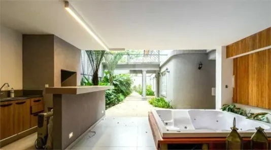 Sobrado com 4 Quartos para venda ou aluguel, 551m² no Jardim Paulistano, São Paulo