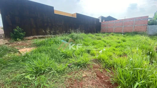 Lote/Terreno à venda, 200m² no Jardim Aliança, Cravinhos