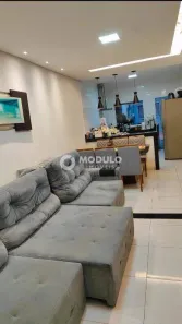 Casa com 4 Quartos à venda, 190m² no Jardim Patrícia, Uberlândia